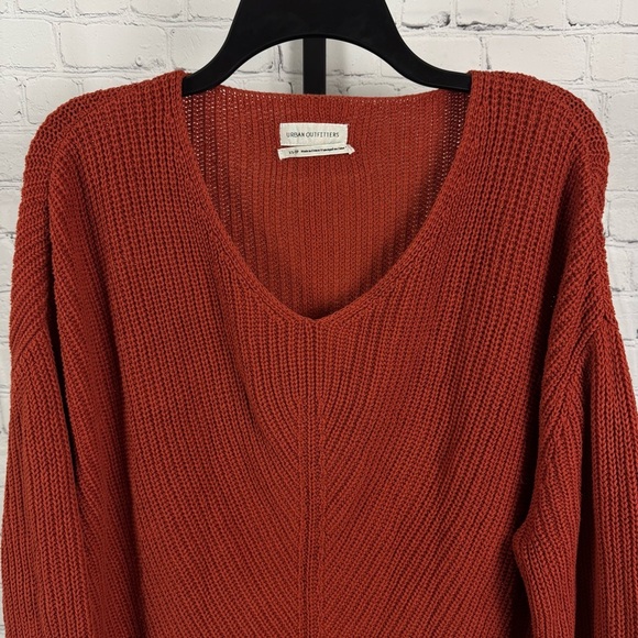 Urban Outfitters Burnt Orange Oversized V-Neck Sweater Size XS - Picture 2 of 5